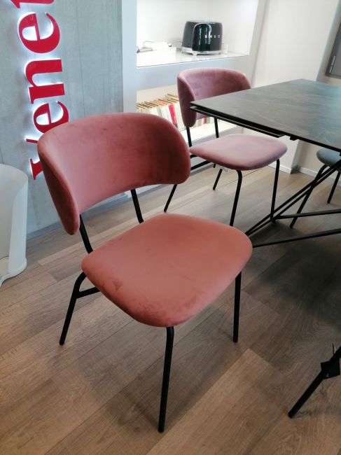 Juliette Chair Image