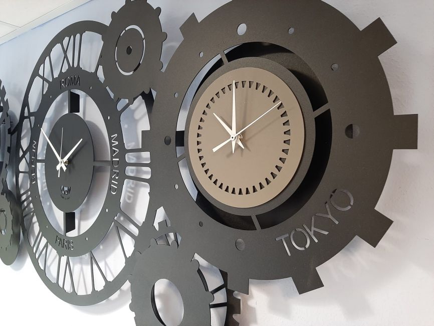 Meccano big fusee clock Image