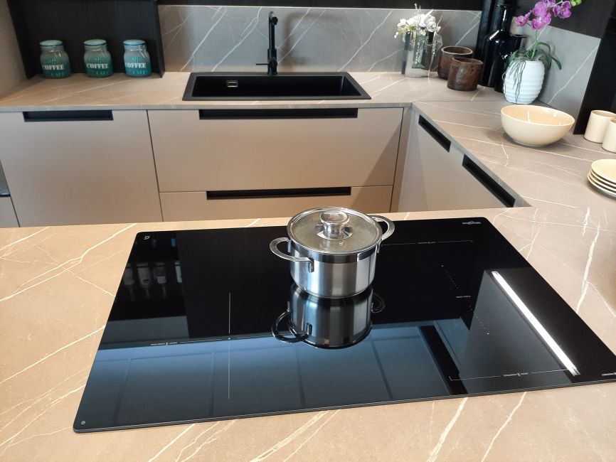 Cucina Time per opaco cappuccino e rovere termocotto di Gentili Cucine Image