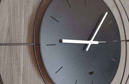 Orologio nudo